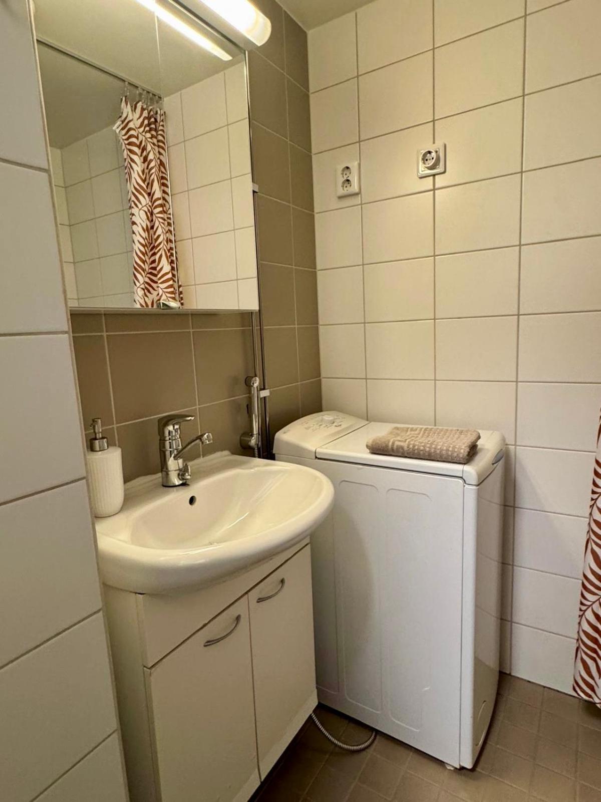Kiva Majoitus 1-4Hloe, 500M Keskustaan, Parkkipaikka Apartment Оулу Екстериор снимка