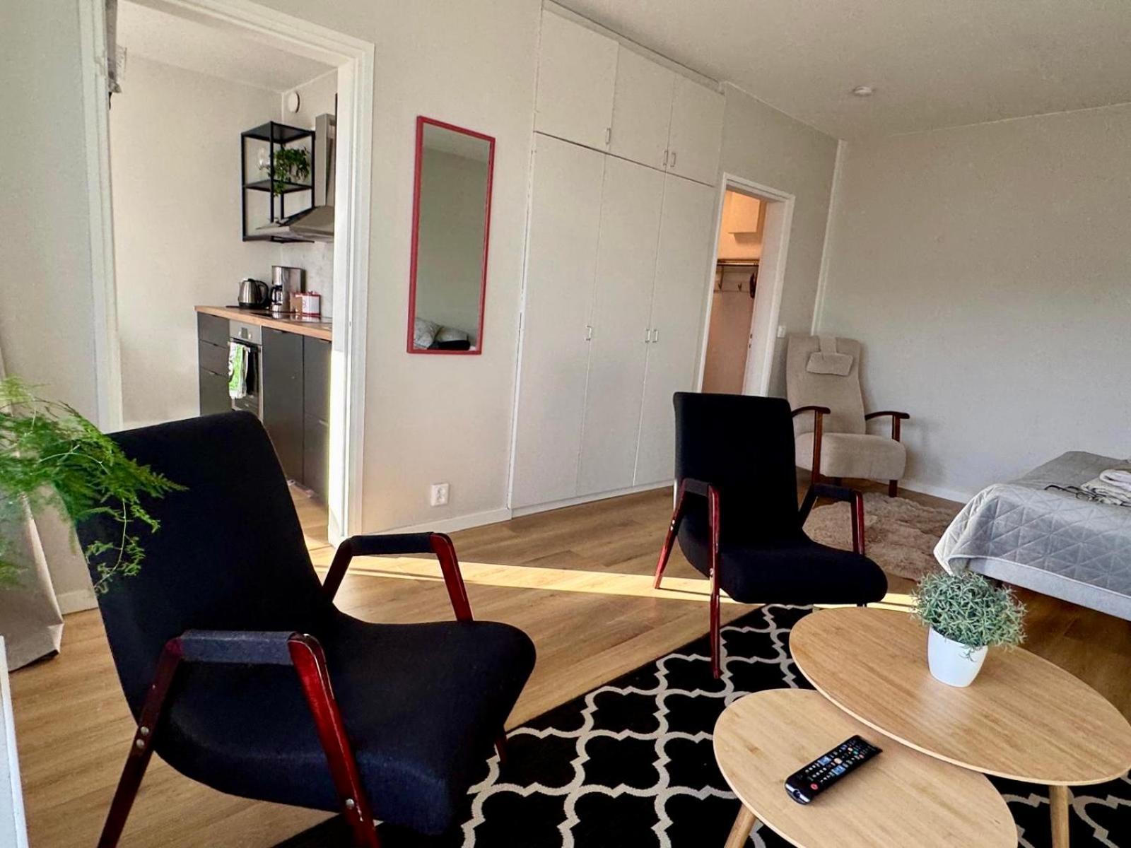 Kiva Majoitus 1-4Hloe, 500M Keskustaan, Parkkipaikka Apartment Оулу Екстериор снимка